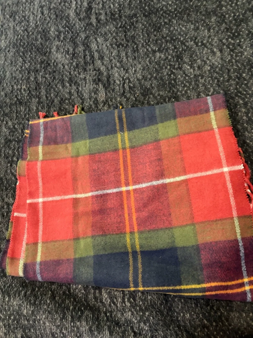 Barbour Tartan Scarf - Picture 3 of 5